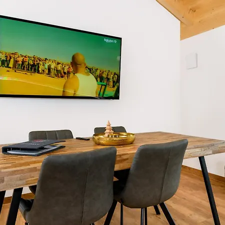 Berg Fux Luxurioese Doppelwohnung Apartment